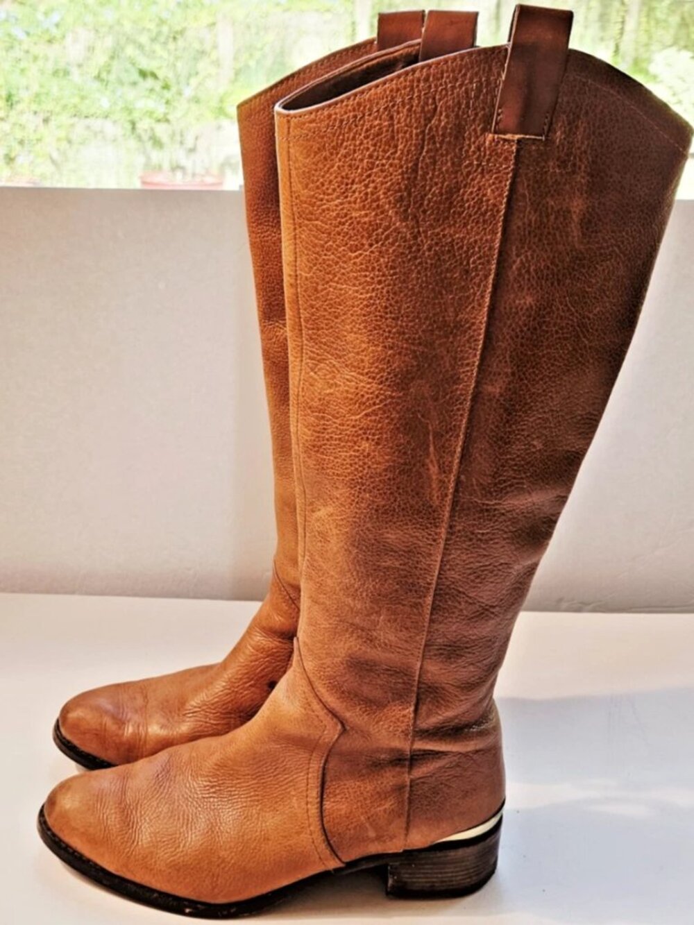 Louise Et Cie Tall Riding Boots Size 8.5 Cognac Brown Leather Low Heel Zipper